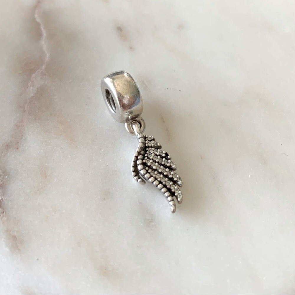 ✨Pandora Charm✨ angel wing